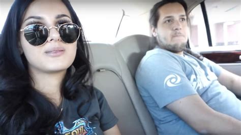 sausage sssniperwolf